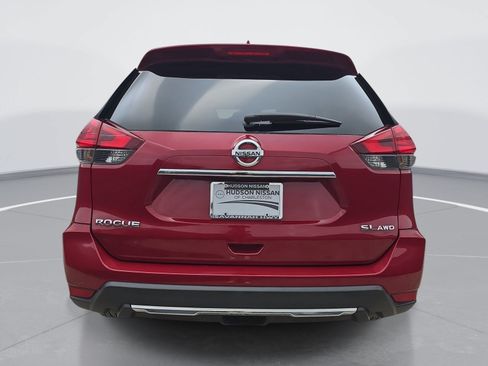 Used 2017 Nissan Rogue SL w/ SL Premium Package AWD/4WD image 5