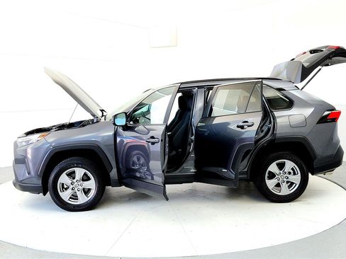 Certified 2024 Toyota RAV4 LE AWD/4WD image 10
