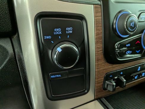 Used 2016 RAM 3500 Laramie w/ Cold Weather Group image 28