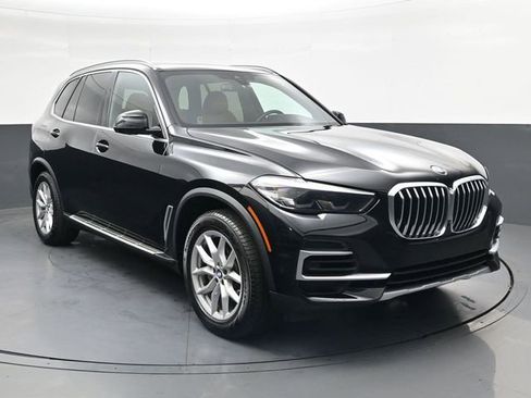 Used 2023 BMW X5 xDrive40i w/ Premium Package AWD/4WD image 2