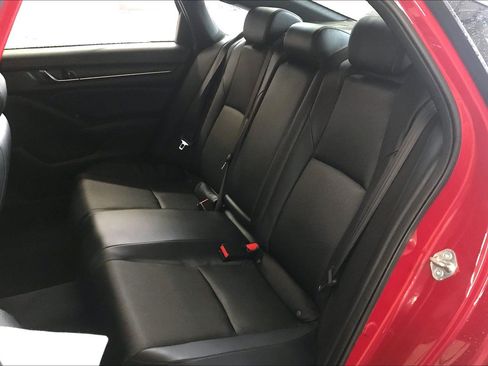 Used 2018 Honda Accord Sport image 18