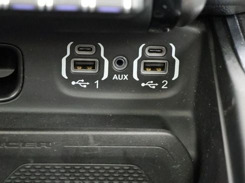 Used 2023 RAM 1500 Laramie image 28