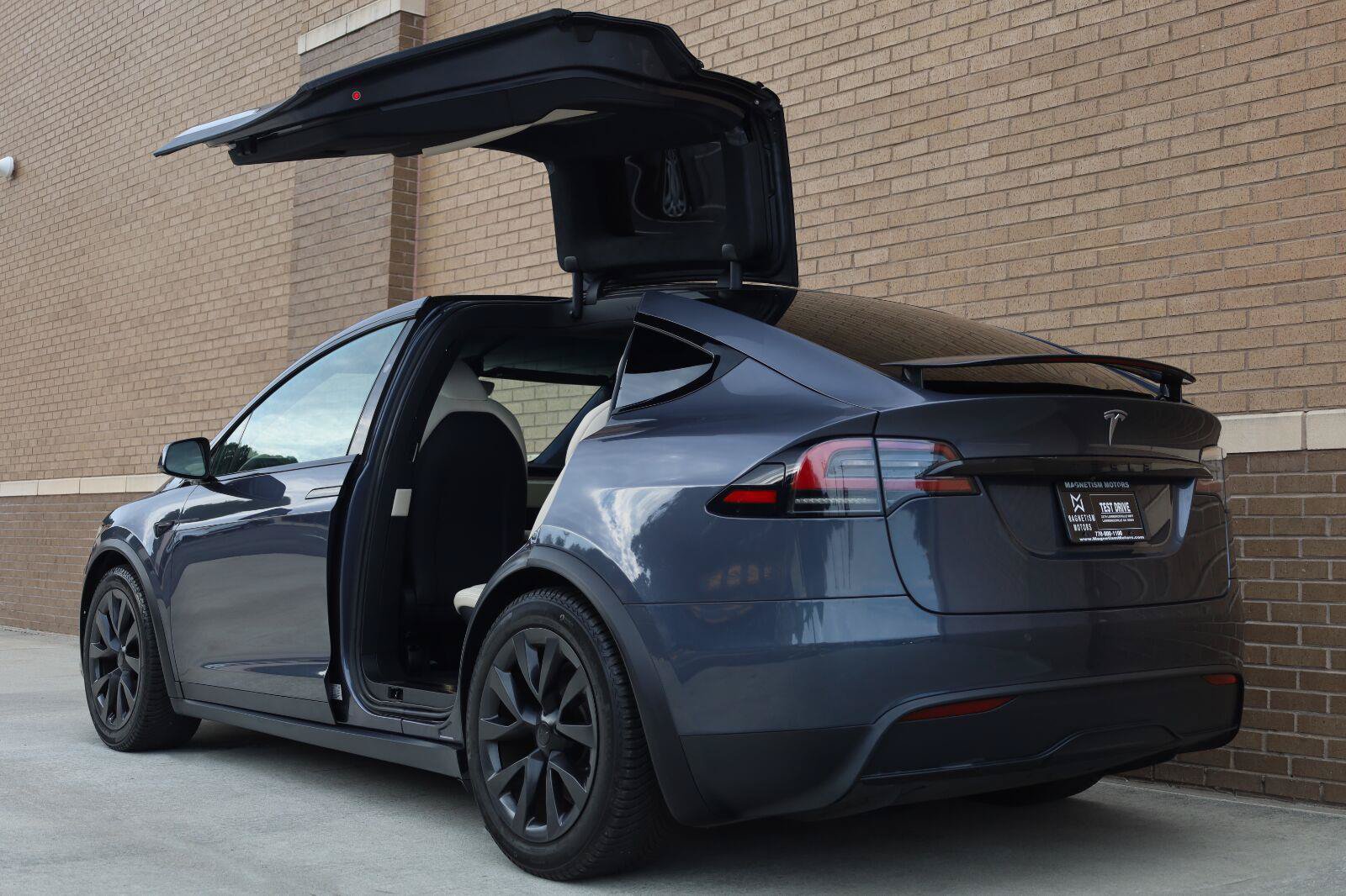 Used 2023 Tesla Model X AWD/4WD image 7