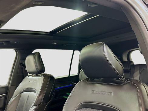 Used 2021 Jeep Grand Cherokee L Overland image 21