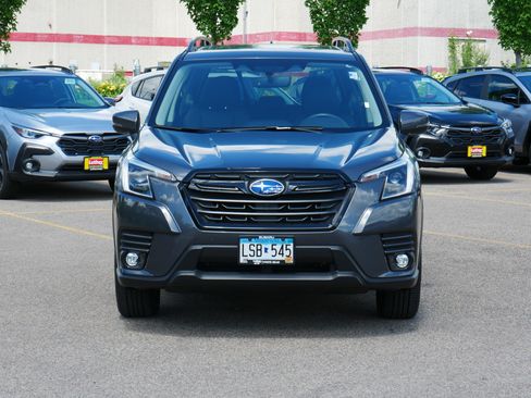 Used 2024 Subaru Forester Limited AWD/4WD image 2