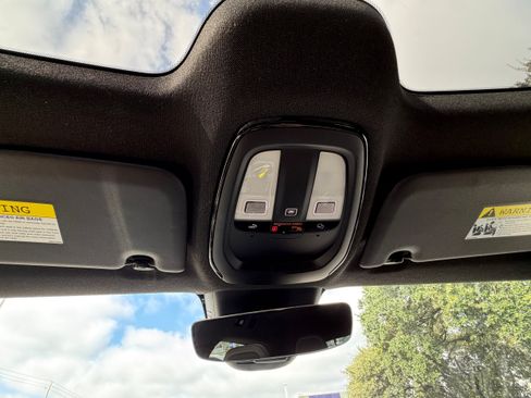 Certified 2023 Volvo C40 Recharge Core AWD/4WD image 21