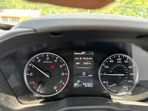 Used 2024 Subaru Crosstrek 2.0i Premium AWD/4WD image 13