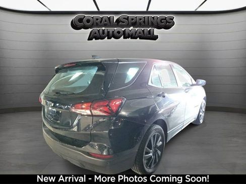 Used 2024 Chevrolet Equinox LS w/ Midnight Edition image 4