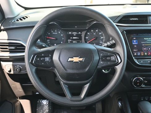 Used 2022 Chevrolet TrailBlazer LT w/ Convenience Package image 10