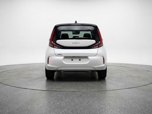 Used 2025 Kia Soul LX w/ LX Technology Package FWD image 7