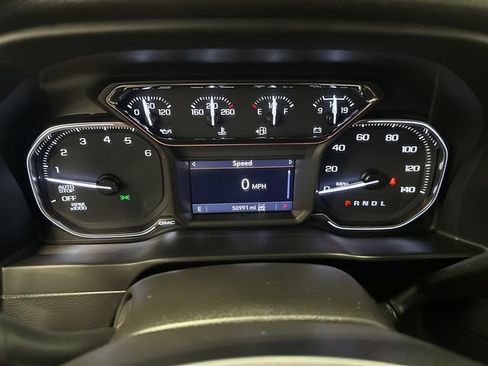 Used 2021 GMC Sierra 1500 SLT w/ X31 Off-Road Package AWD/4WD image 14