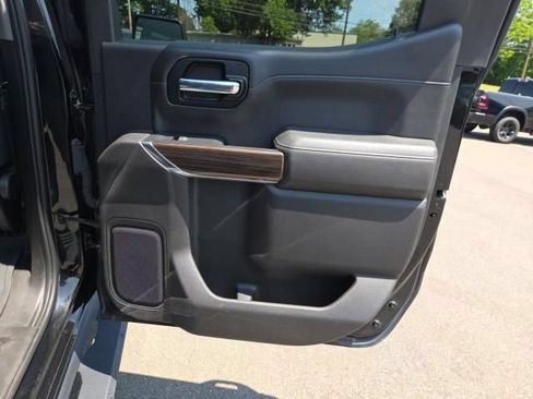 Used 2021 Chevrolet Silverado 1500 LT Trail Boss w/ Convenience Package II AWD/4WD image 9