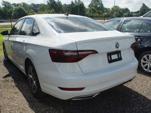 Used 2021 Volkswagen Jetta R-Line FWD image 3
