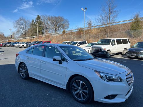 Used 2016 Subaru Legacy 3.6R Limited image 3