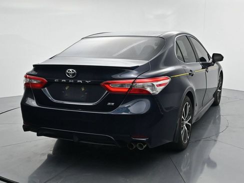 Used 2018 Toyota Camry SE w/ Convenience Package FWD image 6