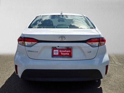 Used 2024 Toyota Corolla LE FWD image 5