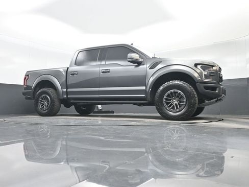 Used 2019 Ford F150 Raptor w/ Equipment Group 802A Luxury AWD/4WD image 32