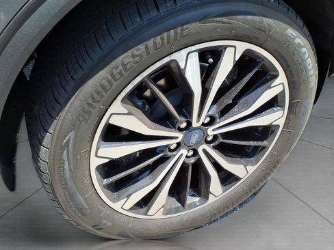 Used 2022 Ford Escape SEL w/ SEL Stealth AWD Package image 5