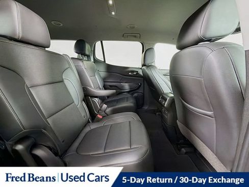 Used 2023 GMC Acadia SLT w/ Technology Package AWD/4WD image 36
