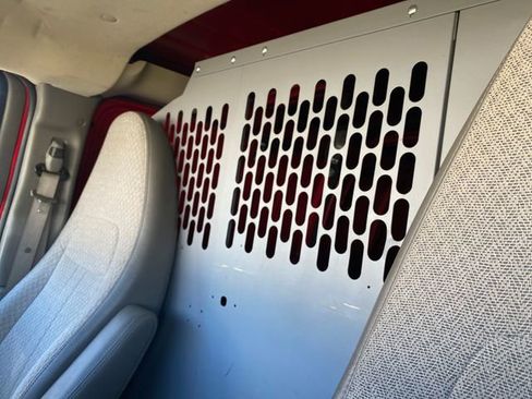 Used 2015 GMC Savana 3500 Extended image 31