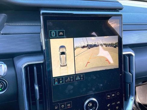 Used 2024 GMC Acadia Elevation w/ Luxury Package image 11