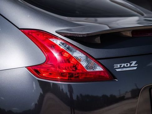 Used 2010 Nissan 370Z Touring w/ Sport Pkg RWD image 49
