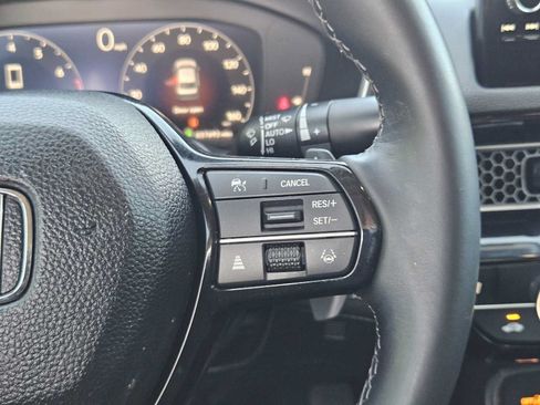 Used 2024 Honda Civic Touring image 29