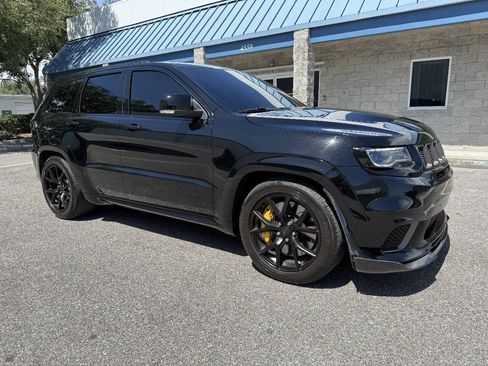 Used 2018 Jeep Grand Cherokee Trackhawk AWD/4WD image 9