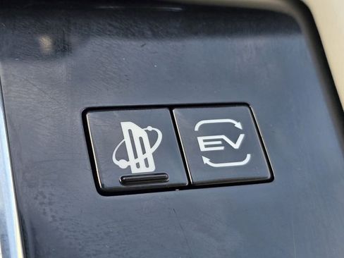 Used 2023 Mitsubishi Outlander SEL image 9