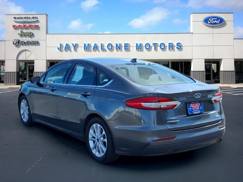 Certified 2020 Ford Fusion SE FWD image 5