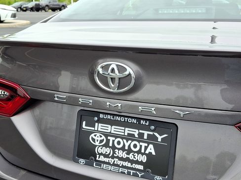 Used 2022 Toyota Camry SE w/ Cold Weather Package AWD/4WD image 30