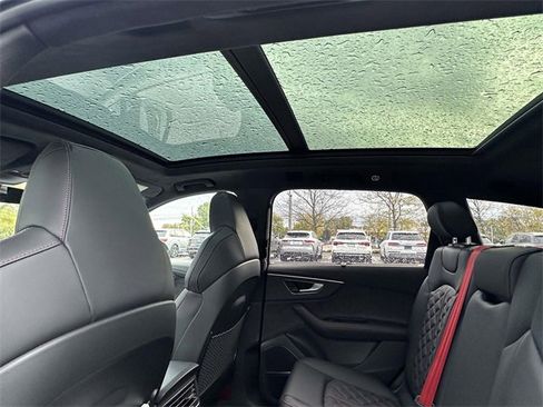 New 2026 Audi SQ7 Prestige image 7