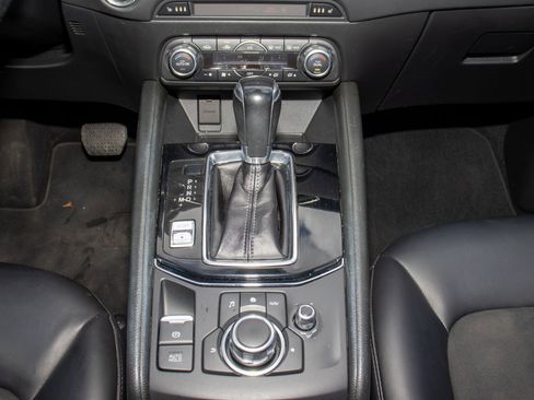 Used 2018 MAZDA CX-5 Touring w/ Preferred Equipment Package image 24