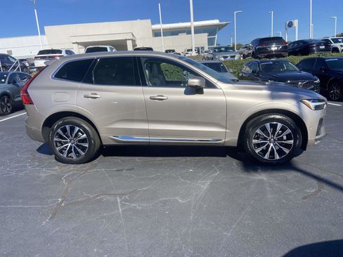 Certified 2023 Volvo XC60 B5 Plus w/ Climate Package image 10