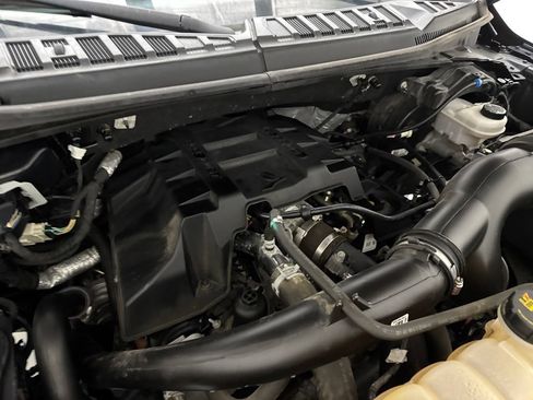 Used 2018 Ford F150 XLT w/ Equipment Group 302A Luxury AWD/4WD image 44