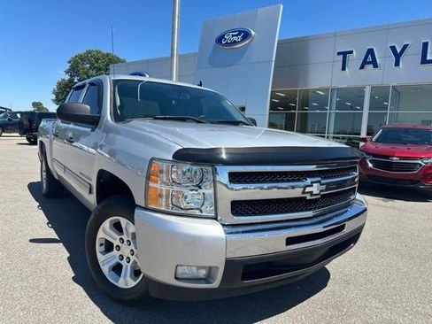 Used 2010 Chevrolet Silverado 1500 LT w/ Power Pack Plus RWD image 3