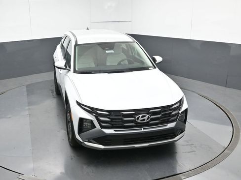 New 2026 Hyundai Tucson Blue SE image 24