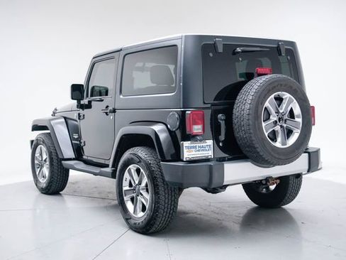 Used 2011 Jeep Wrangler Sahara image 3