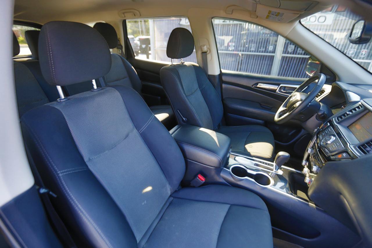 Used 2020 Nissan Pathfinder SV FWD image 20