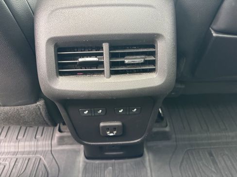 Used 2024 GMC Terrain Denali w/ Denali Premium Package image 16