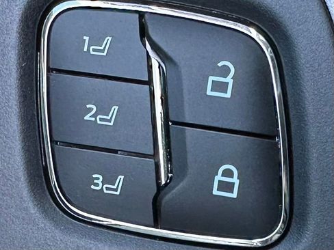 New 2026 Ford F250 Lariat w/ Lariat Premium Package image 46