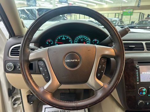 Used 2012 GMC Yukon Denali AWD/4WD image 24