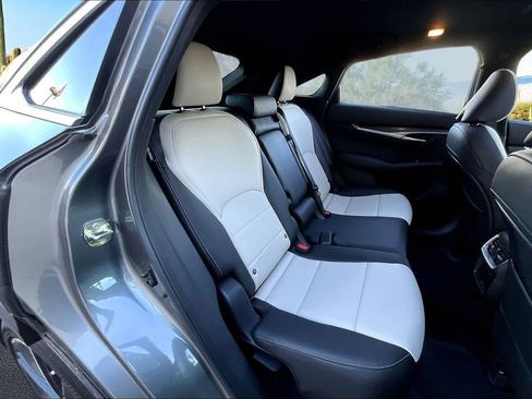 Used 2025 INFINITI QX55 Luxe w/ Cargo Package image 27