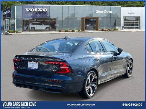 Certified 2023 Volvo S60 B5 Core w/ Climate Package image 5