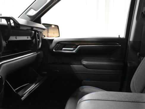 Used 2024 Chevrolet Silverado 1500 RST w/ Convenience Package II image 29