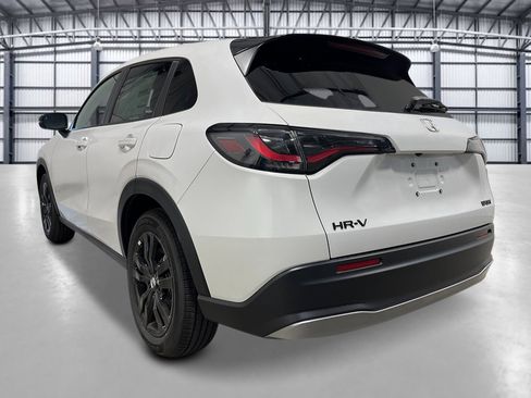 New 2026 Honda HR-V Sport image 3