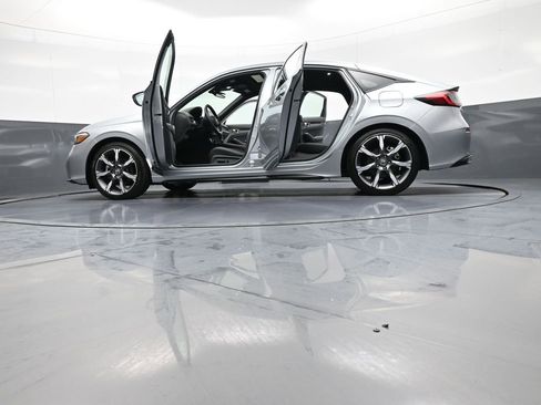 Certified 2025 Honda Civic Sport Touring image 47
