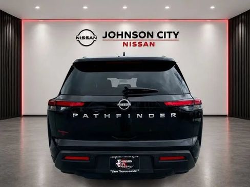 Used 2025 Nissan Pathfinder SV FWD image 6