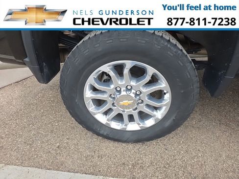 Used 2024 Chevrolet Silverado 3500 LTZ w/ LTZ Premium Package image 9