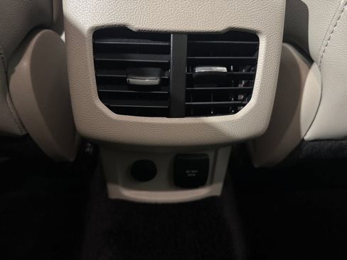 Used 2018 Ford Fusion SE w/ Equipment Group 602A FWD image 37